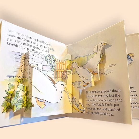 Vtg Tom Kitten pop-up book - Picture 4 of 6